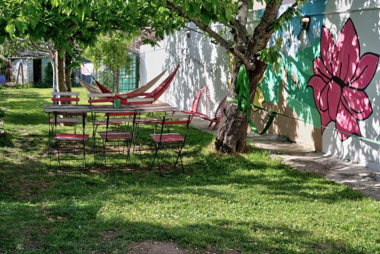 Meiga Backpackers Hostel Santiago de Compostela Exterior photo