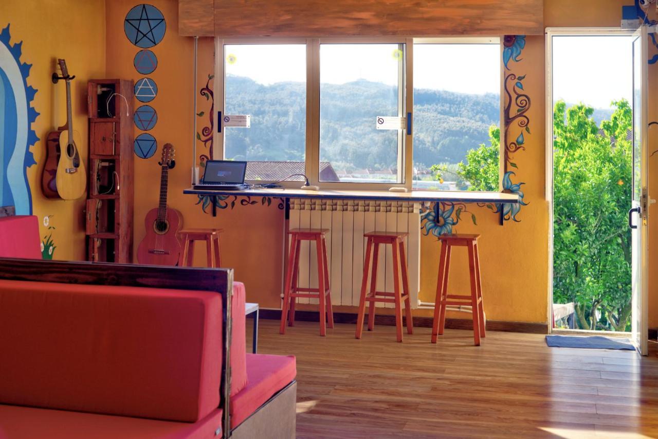 Meiga Backpackers Hostel Santiago de Compostela Exterior photo